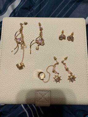 Hot Topic Gold-Tone Sun & Pink Crystal Drop Earrings Set